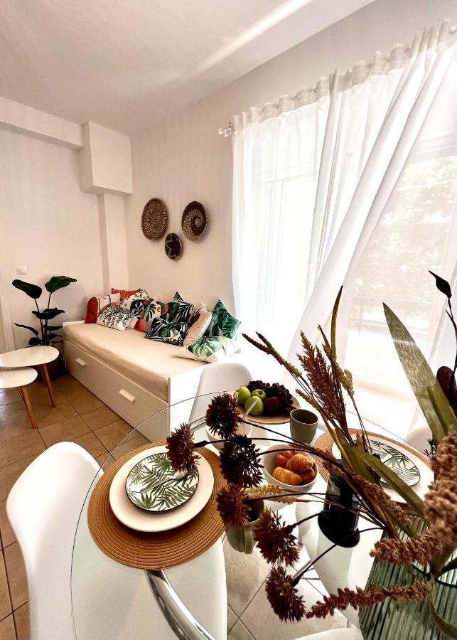Downtown Apartments Rhodes City エクステリア 写真